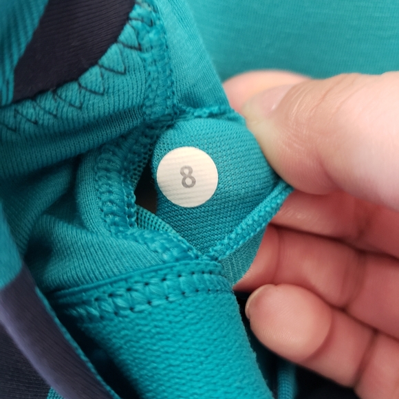 Lululemon 2-In-Run Tank - Picture 6 of 6